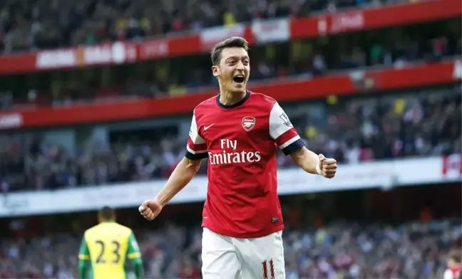 Mesut Özil, Arsenal'e Galibiyeti Getirdi