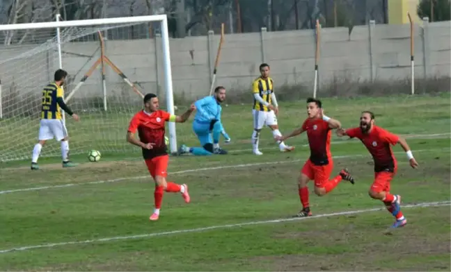 Foça Belediyespor, Devreyi Lider Kapattı