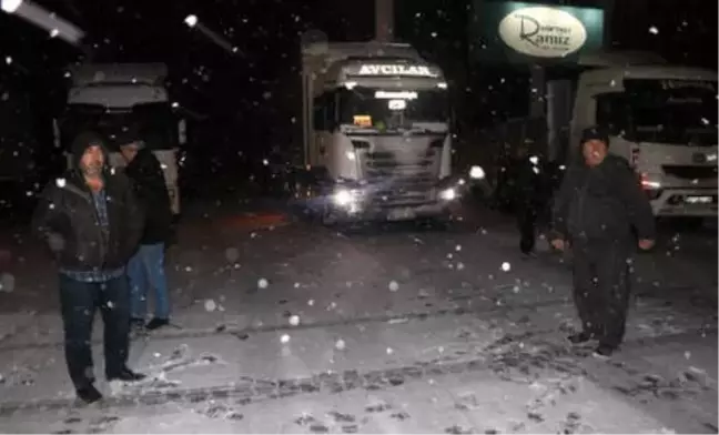 Afyonkarahisar'da Ulaşıma Kar Engeli (2)