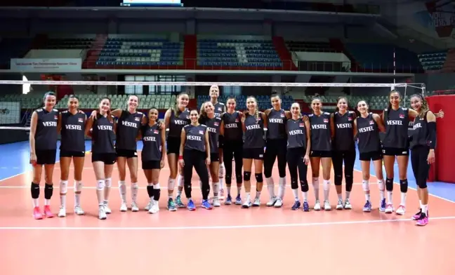 A Milli Kadın Voleybol Takımı, FIVB Dünya Şampiyonası hazırlıklarına başladı