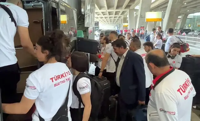 Son dünya şampiyonu Türkiye Muaythai Milli Takımı, Tayland'a ulaştı