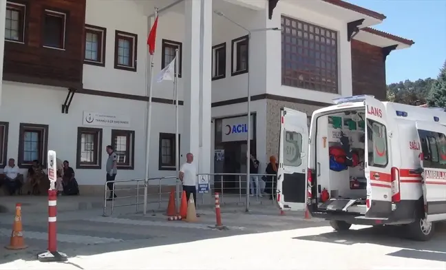 Sakarya'da Trafo Arızasını Gidermek İçin Çıktığı Direkten Düşen İşçi Hayatını Kaybetti