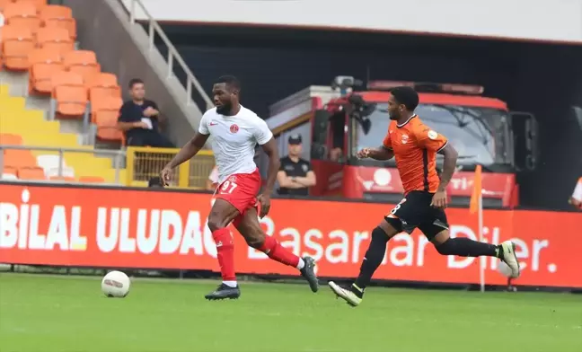 Adanaspor, Ümraniyespor'u 1-0 Yendi