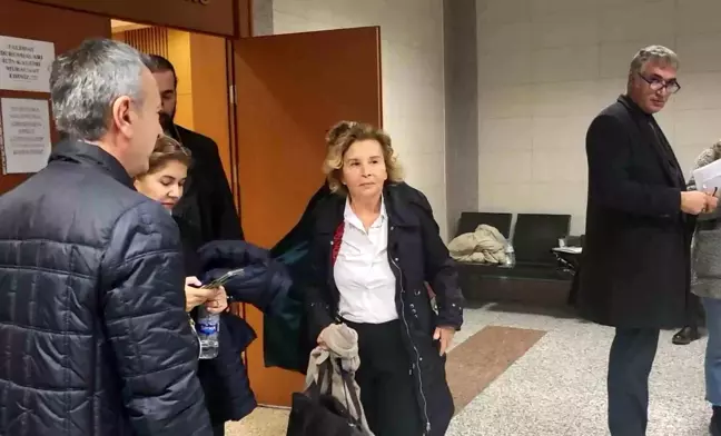 FETÖ'den yargılanan Nazlı Ilıcak:
