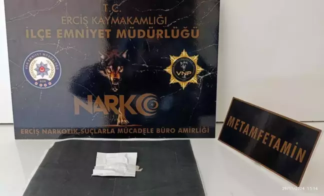 Van'da Gümrük Kaçağı Ürünlere Operasyon