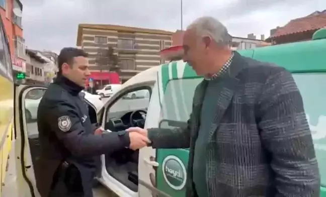 Aksaray'da Unutulan Telefon Polisi Teslim Edildi