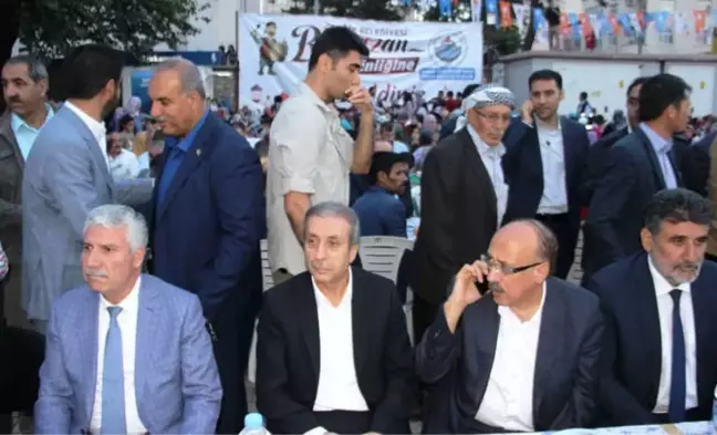 AK Parti Genel Başkan Yardımcısı Mehdi Eker, Çermiklilerle İftarda Buluştu