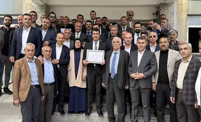 Şemdinli Belediye Başkanı Fahri Şakar göreve başladı