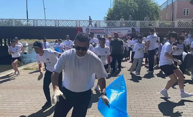 Çanakkale'de Plogging Etkinliği: Koşu ve Çöp Toplama