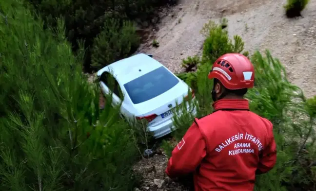 Balıkesir'de Şarampole Uçan Otomobilde 1 Yaralı