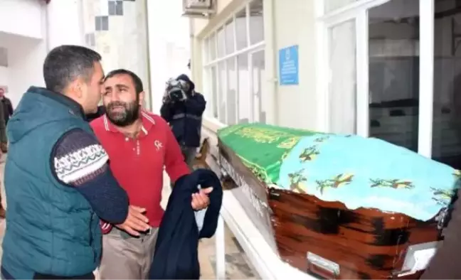 Kazada Ölen Minik Nehir'in Babası: Onu Toprakla Evlendirdim