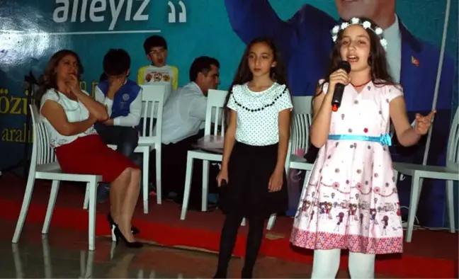 İlkokul Öğrencilerinden Şiir Yüklü Gece
