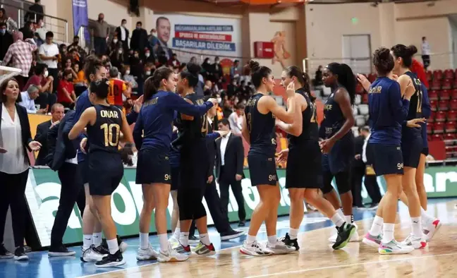 Avrupa derbisi Fenerbahçe'nin