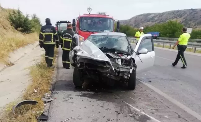Amasya haber | Amasya'da traktör ile otomobilin çarpıştığı kazada 3 kişi yaralandı
