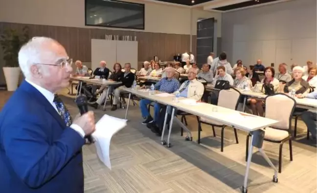 Doktorlar 50'nci Yıllarında Çeşme'de Buluştu