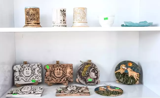 Didim Belediyesinin tıbbi ve aromatik yağ ve heykelleri satışta