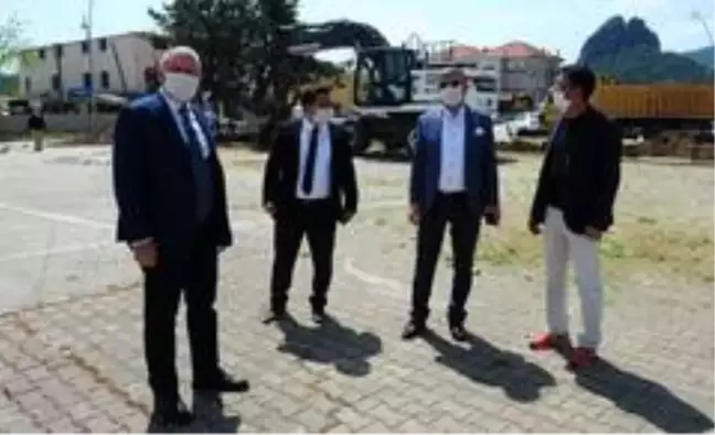 Başkan Topaloğlu, Kuzdere Kapalı Pazar Yerini inceledi