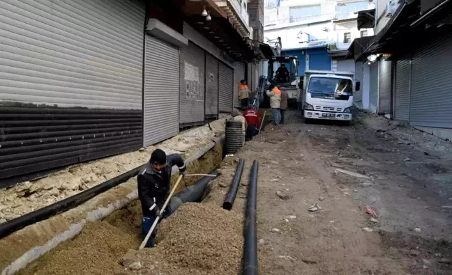 Kuşadası Orient ve Grand Bazaar'da hummalı çalışma