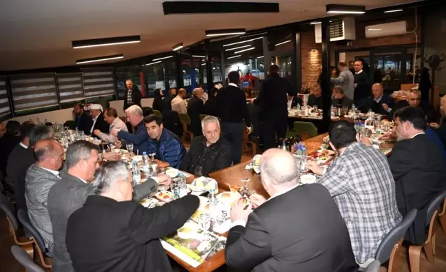 Son dakika yerel: Kartepe'nin muhtarları devam eden yatırımları görüştü