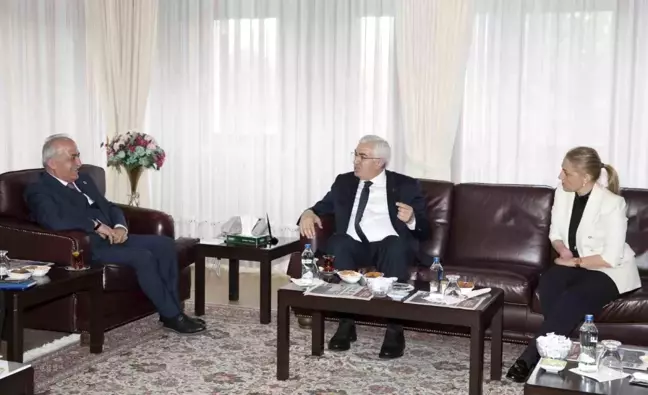 Ak Partili Öncü ve Öz'den Rektör Çomaklı'ya ziyaret