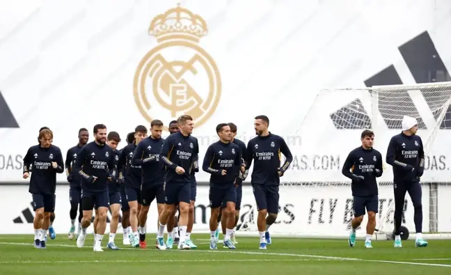 Arda Güler, Real Madrid'in Rayo Vallecano maçının kadrosunda yer alacak