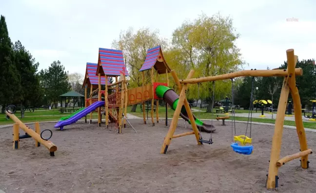 Eskişehir Büyükşehir Belediyesi Yenikent Parkı'nı Yeniledi
