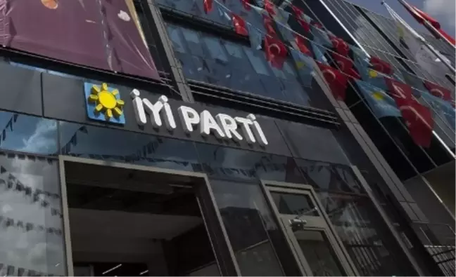 Mehmet Çiçek kimdir? İYİ Parti Hakkari Derecik Belediye Başkan adayı Mehmet Çiçek kimdir?