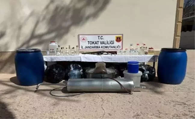 Tokat'ta Kaçakçılığa Geçit Yok: 505 Litre Sahte İçki ve Daha Fazlası Ele Geçirildi