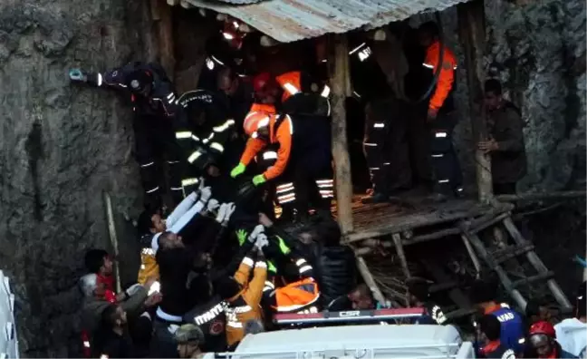 Şırnak'ta İçi Su Dolu Kuyuya Düşen 2'si Kardeş 3 Kişi Aranıyor (4)