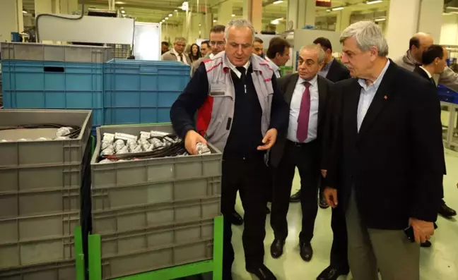 Çayırova'daki Üretim Merkezlerini Ziyaret Etti