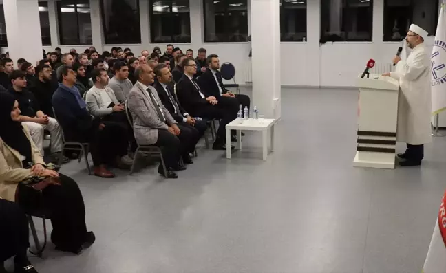 Diyanet İşleri Başkanı Ali Erbaş, Fransa'da Gençlerle Buluştu