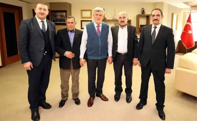 Başkan Karaosmanoğlu'na Dernek Ziyaretleri Sürüyor