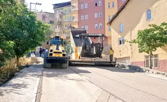 Hakkari'deki Caddeler Asfalta Hazırlanıyor