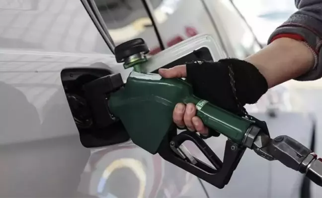 Akaryakıta yeniden zam mı geldi? 21 Temmuz Cuma 2023 Benzine, mazota, motorine ve LPG'ye yeni zam mı yapıldı, tekrardan zam var mı?