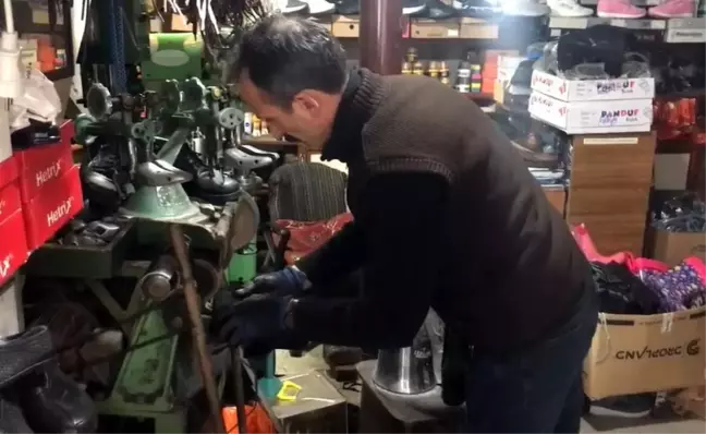 Bingöl'de Ayakkabı Tamirciliği Mesleği Tehlikede