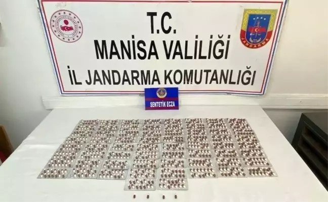 Manisa'da 927 Adet Sentetik Uyuşturucu Hap Ele Geçirildi