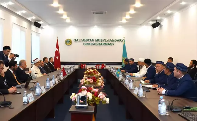 Diyanet İşleri Başkanı Ali Erbaş, Kazakistan'da Dini İdare ile Görüştü