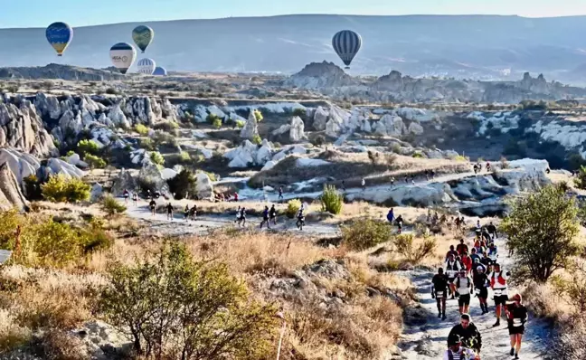 Kapadokya'da Salomon Cappadocia Ultra Trail Yarışı Başladı