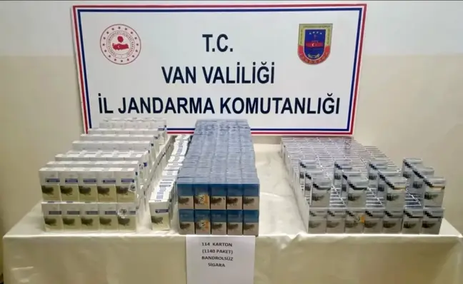 Muradiye'de Jandarma Kaçak Sigara Operasyonu: 1340 Paket Ele Geçirildi