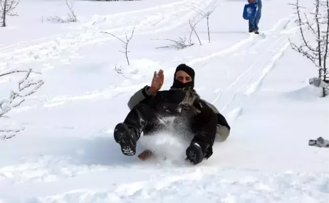 Küre'de Geleneksel Hızlı Kızak Yarışları Düzenlendi