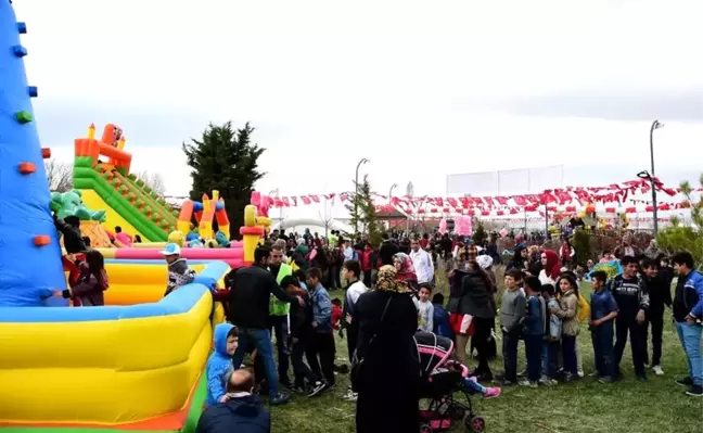 İpekyolu'nda 23 Nisan Coşkusu