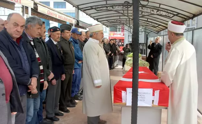 Kore Gazisi Bayraktaroğlu Toprağa Verildi