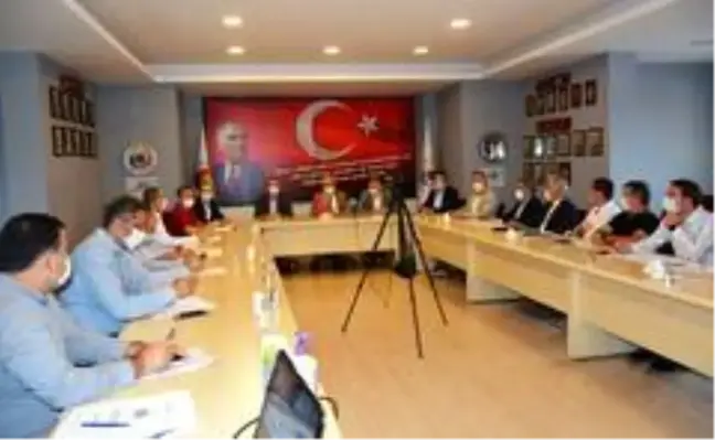 Posbıyık, iş dünyası temsilcileriyle buluştu