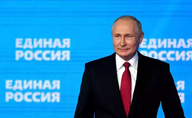 Son dakika haber... Putin'den seçim öncesi polis ve askerlere ikramiye