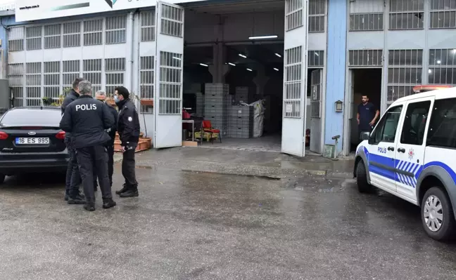 Bursa'da üzerine plastik enjeksiyon makinesi devrilen işçi öldü