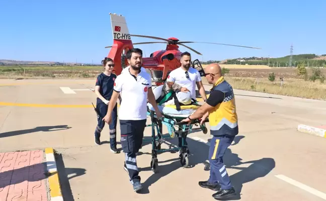 Başına Demir Düşen 83 Yaşındaki Kadın, Ambulans Helikopterle Diyarbakır'a Sevk Edildi