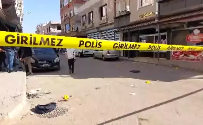 Gaziantep'te Husumetli Aileler Arasında Silahlı Kavga: 1 Kadın ve 1 Çocuk Ağır Yaralandı