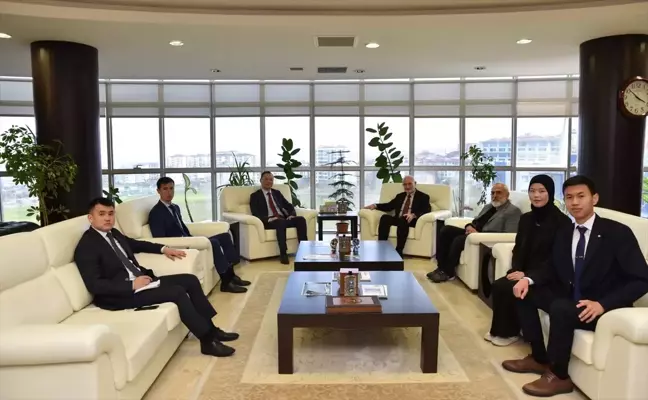 Kırgızistan'ın Ankara Büyükelçisi OMÜ'yü Ziyaret Etti
