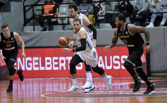 Beşiktaş Sompo Japan Liderliğini Sürdürdü