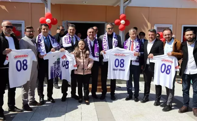 Beşiktaş Kulübü Başkanı Fikret Orman Memleketi Hopa'da Anaokulu Açılışına Katıldı
